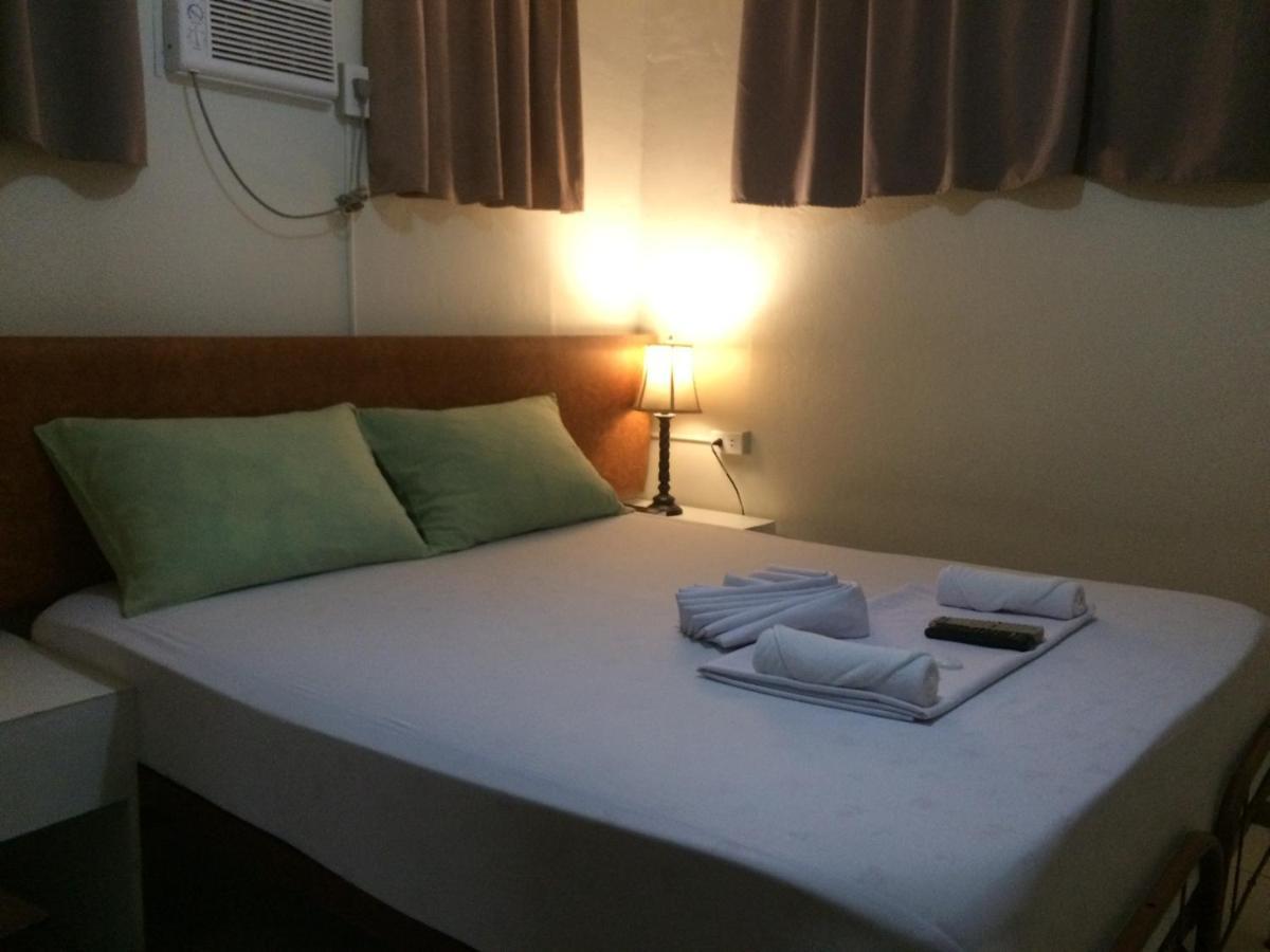 Crisfil'S Lodge Incorporated Dumaguete City Extérieur photo